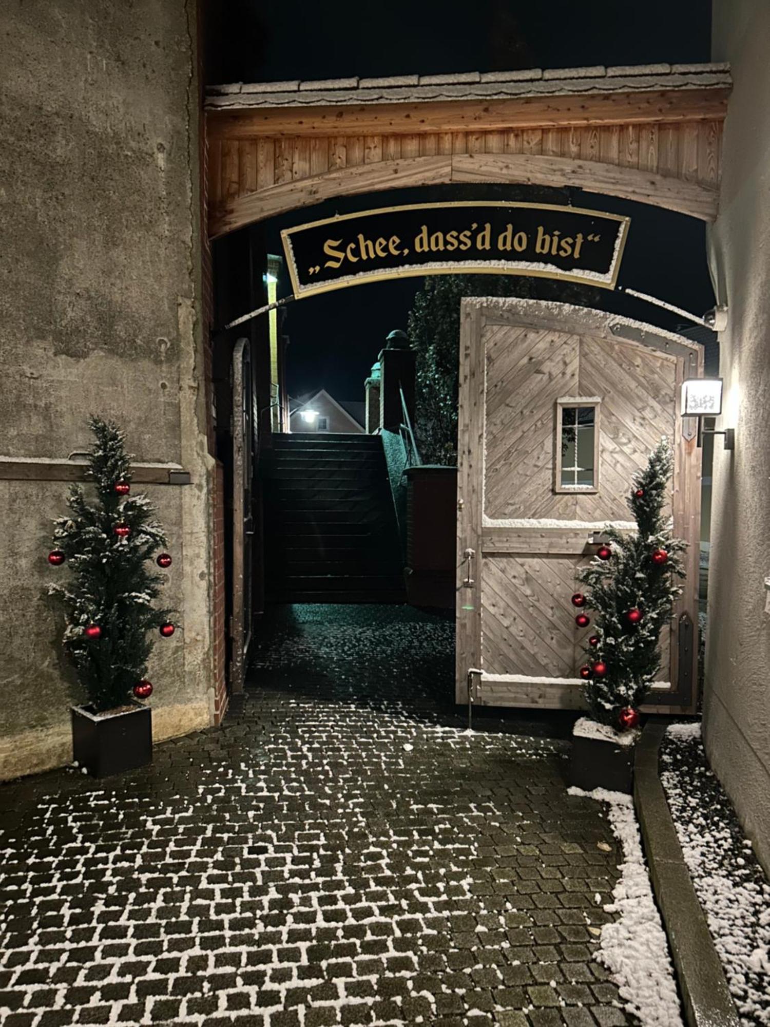 Hotelgasthof Kirchenwirt Schierling Экстерьер фото